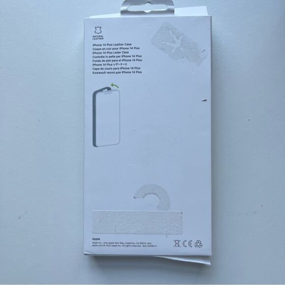 Apple Leather Case with MagSafe for iPhone 14 Plus - Navy NWT - Picture 2 of 5